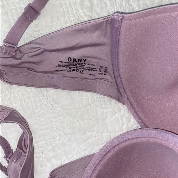 DKNY Underwire Convertible T-Shirt Bra Size 36D - Picture 6 of 7